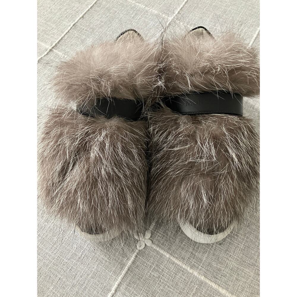 Moncler Victoire Gray Fox Trainers sz 38 - Picture 2 of 8